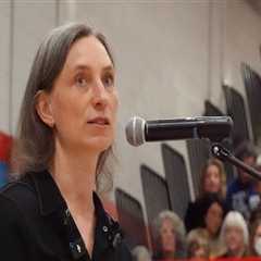 Understanding Town Hall Meetings: The Role of Elected Representatives in Gresham, Oregon