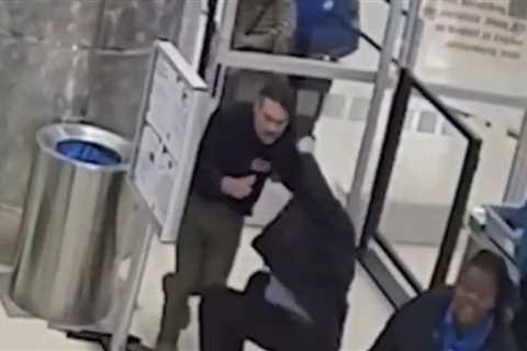 Bystander Tackles Man Who Pushes Through TSA Checkpoint at Atlanta Airport (VIDEO)