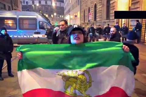 Trump-Supporting Iranian Diaspora Face Off With Italian Leftists Protesting the Strikes in Front of ..