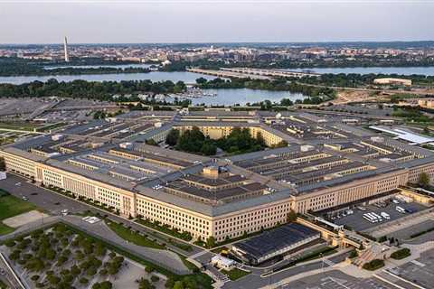 Pentagon Reportedly Preparing to Send 3,000 Airborne Troops to Middle East