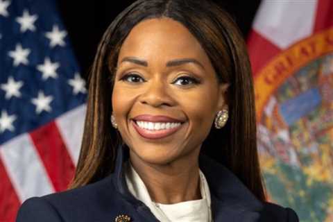 BREAKING: Indicted Democrat Rep.  Found GUILTY of More Than TWO DOZEN Ethics Violations – Faces..